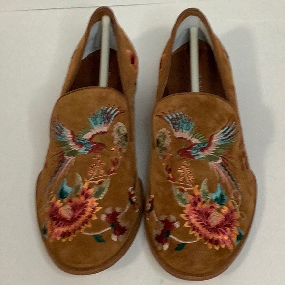 JOHNNY WAS MCCASSIN LOAFERS - Picture 2 of 5